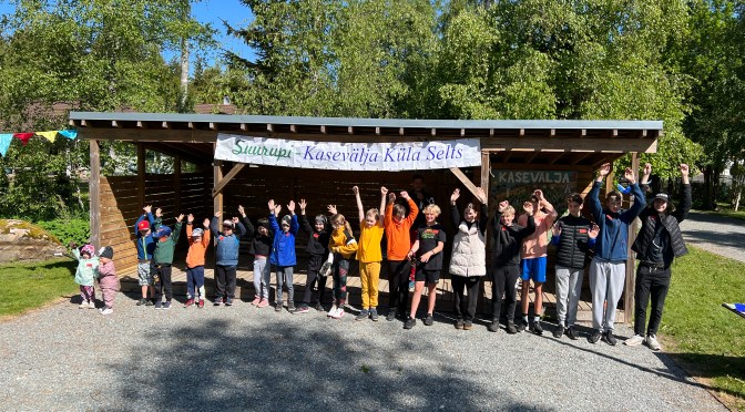 Harku vald toetab Suurupi-Kasevälja mänguväljak-spordiplatsi välijõusaali II etapi arendust.